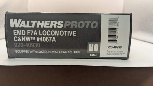 Walthers Proto EMD F7A - LokSound 5 Sound & DCC -- Chicago & North Western(TM) #4067A