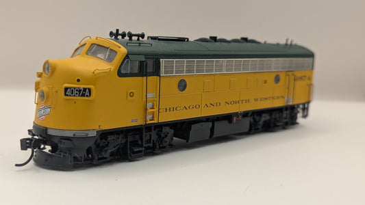 Walthers Proto EMD F7A - LokSound 5 Sound & DCC -- Chicago & North Western(TM) #4067A